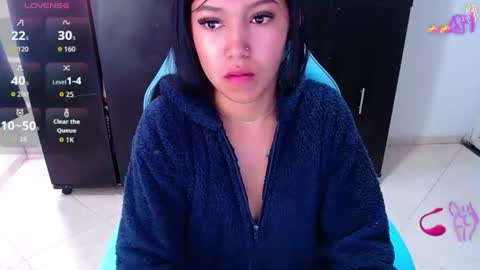 Snapshot of emily_rosse04 chatting on June 2026 01:46:01 PM online show from June 2026 01:46:01 PM