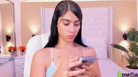  EMILY  online show from November 2025 04:45:02 AM