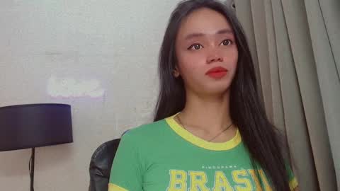 Snapshot of emily_sexyslut chatting on January 2025 04:59:01 PM emily_sexyslut online show from January 2025 04:59:01 PM