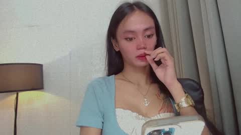 Snapshot of emily_sexyslut chatting on February 2025 06:27:02 PM emily_sexyslut online show from February 2025 06:27:02 PM
