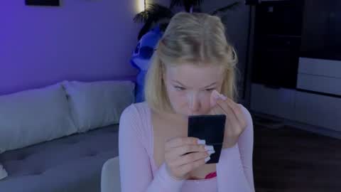 emily shepard online show from August 2026 03:20:01 AM