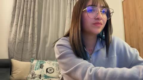 Snapshot of emily_smith29 chatting on February 2025 01:46:02 AM emi online show from February 2025 01:46:02 AM
