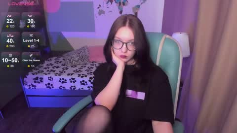 Emily online show from March 2026 05:48:02 AM