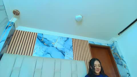 Emily Trujillo online show from December 2025 06:58:02 PM