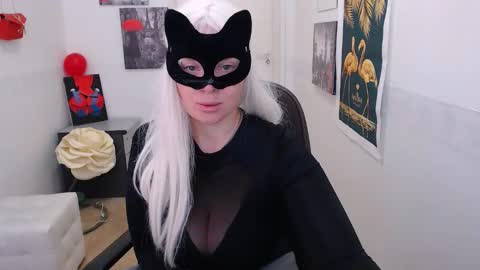 Snapshot of emily_york18 chatting on February 2025 10:08:02 AM Emily online show from February 2025 10:08:02 AM