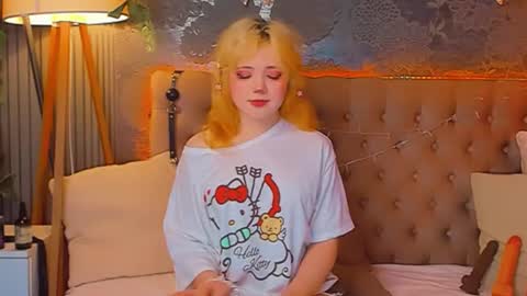 Snapshot of emilyangels chatting on May 2026 06:07:01 AM Baby Emelli online show from May 2026 06:07:01 AM