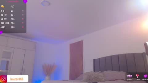 Snapshot of emilybennett chatting on October 2025 04:57:01 PM Emily online show from October 2025 04:57:01 PM