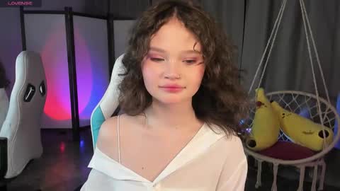 Emilyhaves online show from October 2025 02:38:02 PM