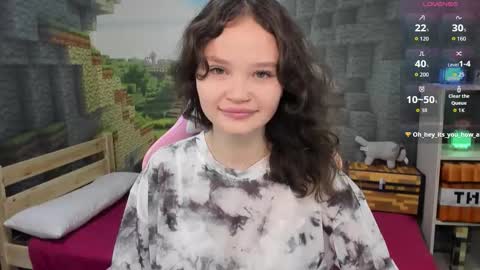 Emilyhaves online show from October 2025 06:09:02 PM