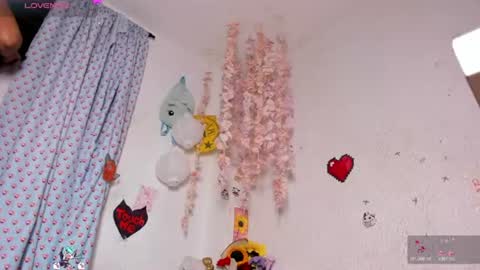 Snapshot of emilycollei chatting on July 2026 08:28:02 AM Emily online show from July 2026 08:28:02 AM