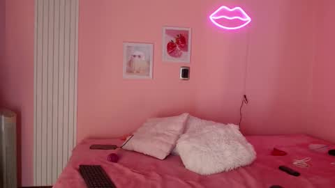 Emily online show from March 2026 05:35:01 AM