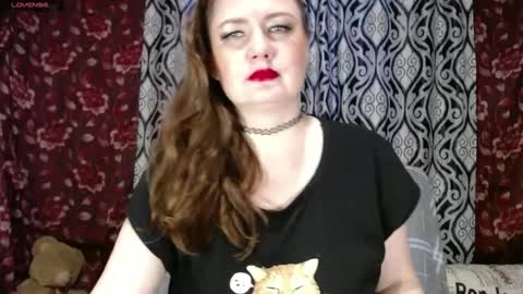 Snapshot of emilydoth chatting on December 2024 07:24:02 AM EmilyDoth online show from December 2024 07:24:02 AM
