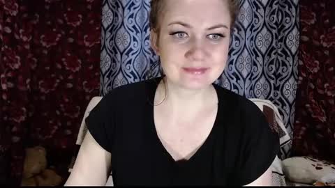 Snapshot of emilydoth chatting on March 2025 03:32:01 AM EmilyDoth online show from March 2025 03:32:01 AM