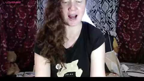Snapshot of emilydoth chatting on October 2025 03:51:02 AM EmilyDoth online show from October 2025 03:51:02 AM