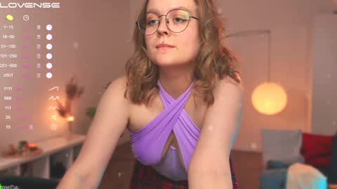 Snapshot of emilyforelsket chatting on December 2024 02:00:02 PM Emily online show from December 2024 02:00:02 PM