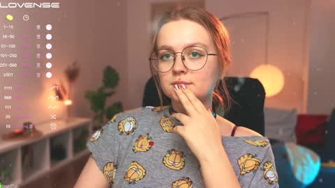 Snapshot of emilyforelsket chatting on December 2024 12:19:01 PM Emily online show from December 2024 12:19:01 PM