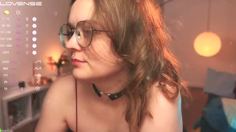 Snapshot of emilyforelsket chatting on December 2024 12:27:02 PM Emily online show from December 2024 12:27:02 PM