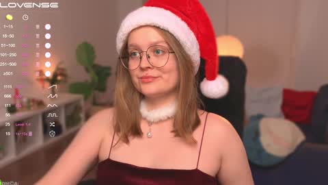 Snapshot of emilyforelsket chatting on December 2024 01:51:02 PM Emily online show from December 2024 01:51:02 PM