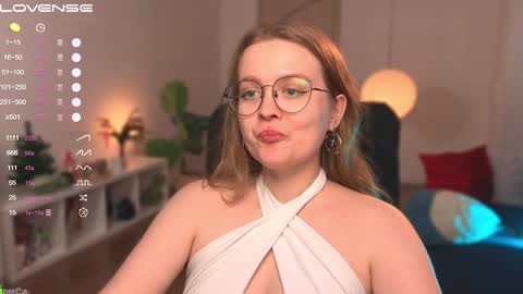 Snapshot of emilyforelsket chatting on January 2025 03:12:02 PM Emily online show from January 2025 03:12:02 PM