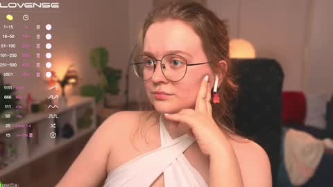 Snapshot of emilyforelsket chatting on January 2025 03:31:02 PM Emily online show from January 2025 03:31:02 PM