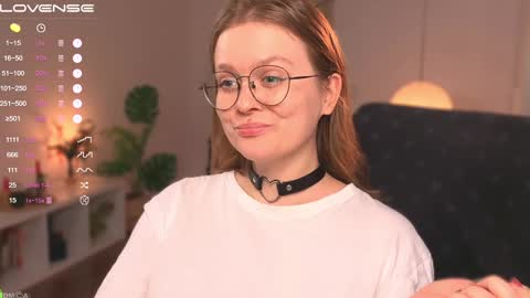 Snapshot of emilyforelsket chatting on February 2025 03:27:02 PM Emily online show from February 2025 03:27:02 PM