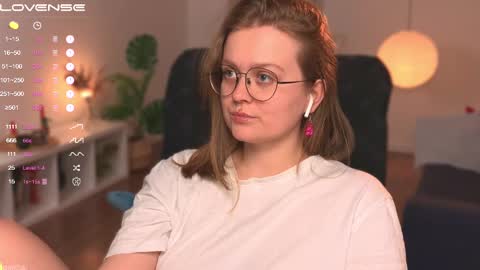 Snapshot of emilyforelsket chatting on February 2025 03:23:02 PM Emily online show from February 2025 03:23:02 PM