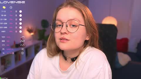 Snapshot of emilyforelsket chatting on February 2025 12:17:02 PM Emily online show from February 2025 12:17:02 PM