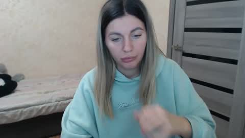 emilyfork online show from September 2025 05:05:02 PM