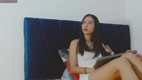 Snapshot of emilygaviria chatting on October 2025 10:36:01 AM EMILY GAVIRIA online show from October 2025 10:36:01 AM