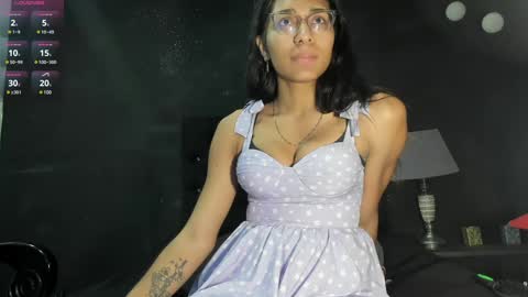 Snapshot of emilygomezz chatting on January 2025 11:52:01 AM Emily online show from January 2025 11:52:01 AM