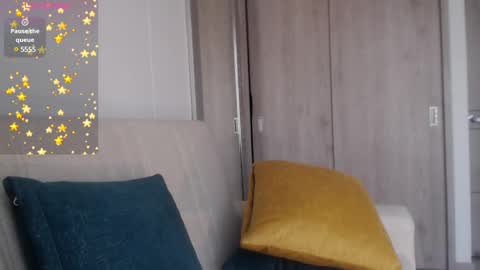 Snapshot of emilyguss chatting on December 2024 03:22:02 PM Emily online show from December 2024 03:22:02 PM