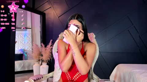Snapshot of emilyh_ chatting on February 2025 10:32:02 AM Emily online show from February 2025 10:32:02 AM