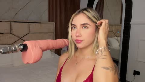 Emily Hendrix online show from December 2024 05:29:02 PM