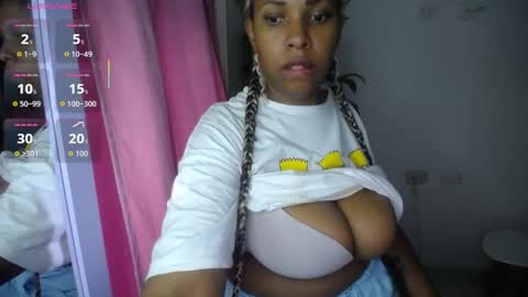 Snapshot of emilyhines__ chatting on October 2025 09:01:01 PM Emilyhines online show from October 2025 09:01:01 PM