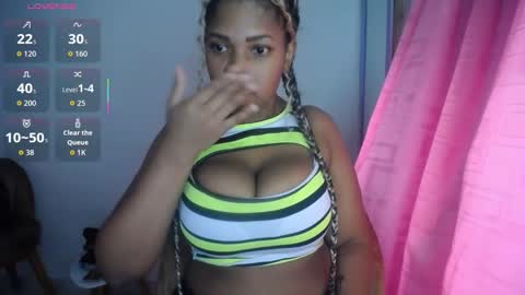 Snapshot of emilyhines__ chatting on October 2025 04:29:01 PM Emilyhines online show from October 2025 04:29:01 PM