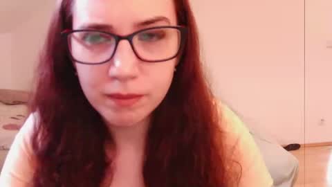 Snapshot of emilyhotflirt chatting on July 2026 12:42:02 PM Emily online show from July 2026 12:42:02 PM