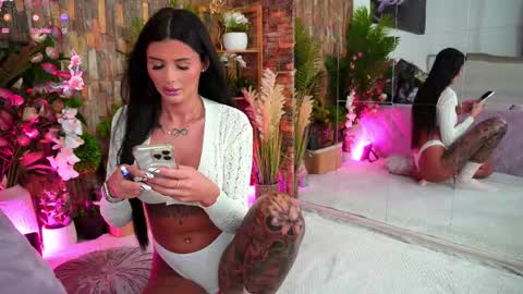 Emily  online show from September 2025 05:34:01 PM