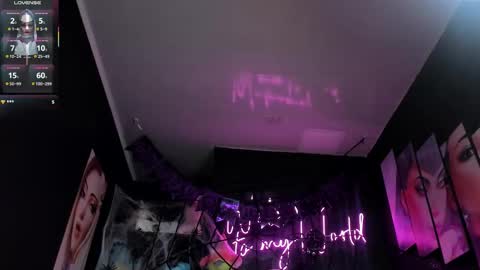 Emily Jhonson online show from October 2025 05:42:01 PM