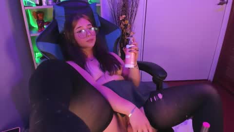 VALEEEN online show from February 2025 07:03:02 PM