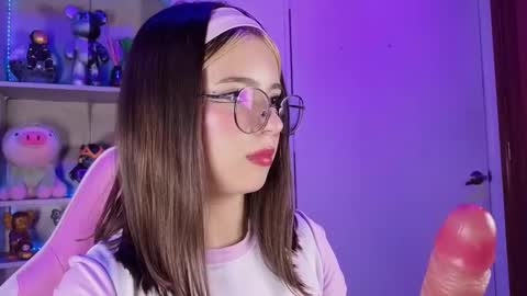 VALEEEN online show from October 2025 05:11:01 PM