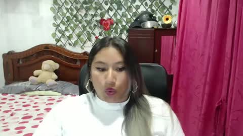 Emily Cortez online show from January 2025 04:29:01 AM