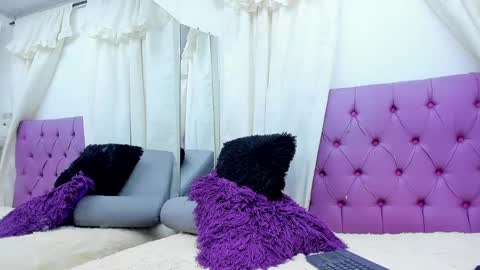 Snapshot of emilymadrid chatting on December 2024 05:31:02 AM Emily online show from December 2024 05:31:02 AM