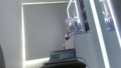 Snapshot of emilymonrro chatting on February 2025 09:05:02 PM emily monrro online show from February 2025 09:05:02 PM