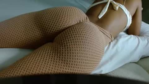 Snapshot of emilymonrro chatting on November 2025 02:39:02 AM emily monrro online show from November 2025 02:39:02 AM