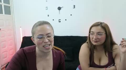 Snapshot of emilyriskhot chatting on April 2026 05:54:02 PM emily friends online show from April 2026 05:54:02 PM