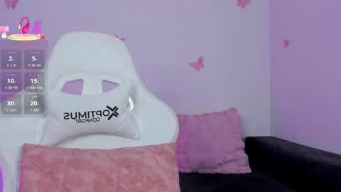 Emily  online show from October 2025 10:45:02 AM