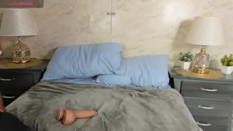 emilyrojas online show from September 2025 01:26:02 PM