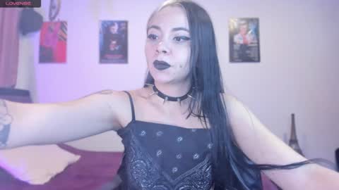  Emily Support me to have 100 likes plx online show from February 2025 09:56:01 PM