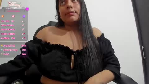 Snapshot of emilysex_118 chatting on December 2024 06:06:01 AM Emily online show from December 2024 06:06:01 AM