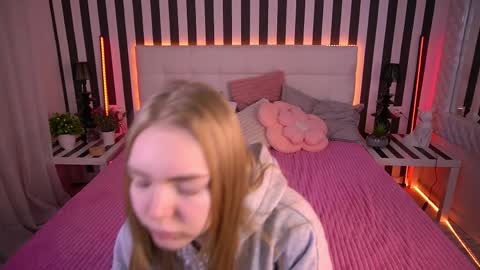  MY NAME IS Emily WELCOME EVERYONE I WILL BE HAPPY TO GIVE YOU WHAT YOU HAVE DREAMED OF FOR SO LONG online show from April 2026 06:20:02 AM